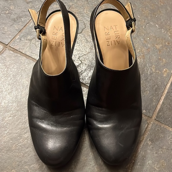 BOGO FREE ALL ITEMS! Naturalized black leather sling back size 7.5W - Picture 4 of 8